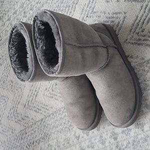 UGG Classic Short Boots Grey Size 8